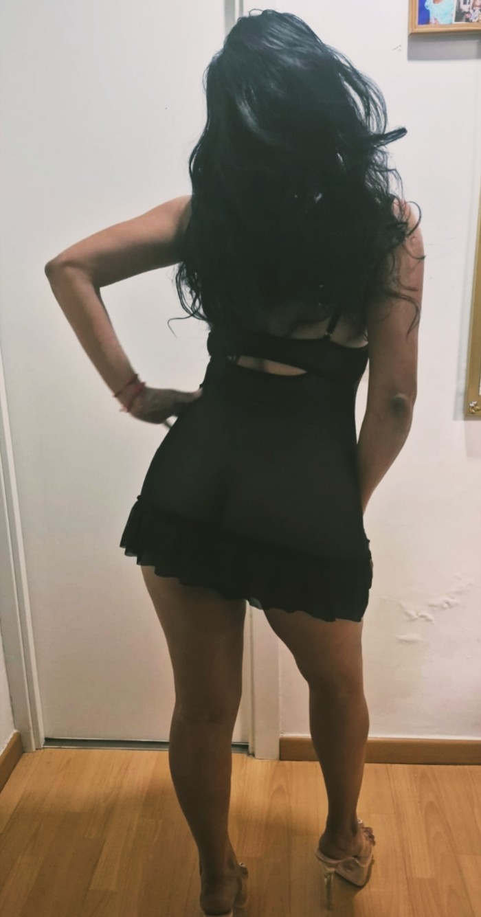 CRISTINA COLOMBIANA MUY CURIOSA FULL CAÑERA