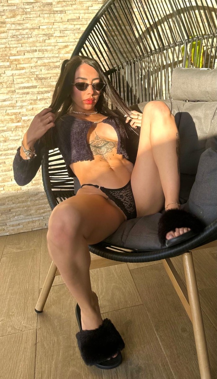 Impresionante colombiana muy sexy NOVEDAD
