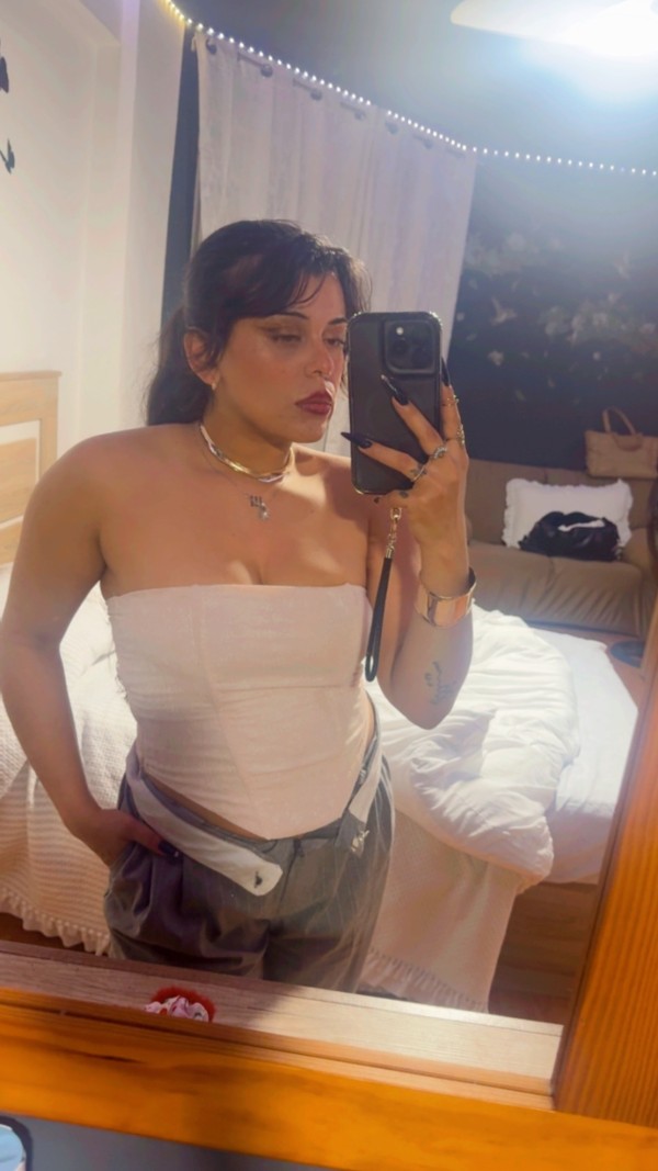 JOVENCITA ESPAÑOLA EN PONFERRADA.  CITA PREVIA