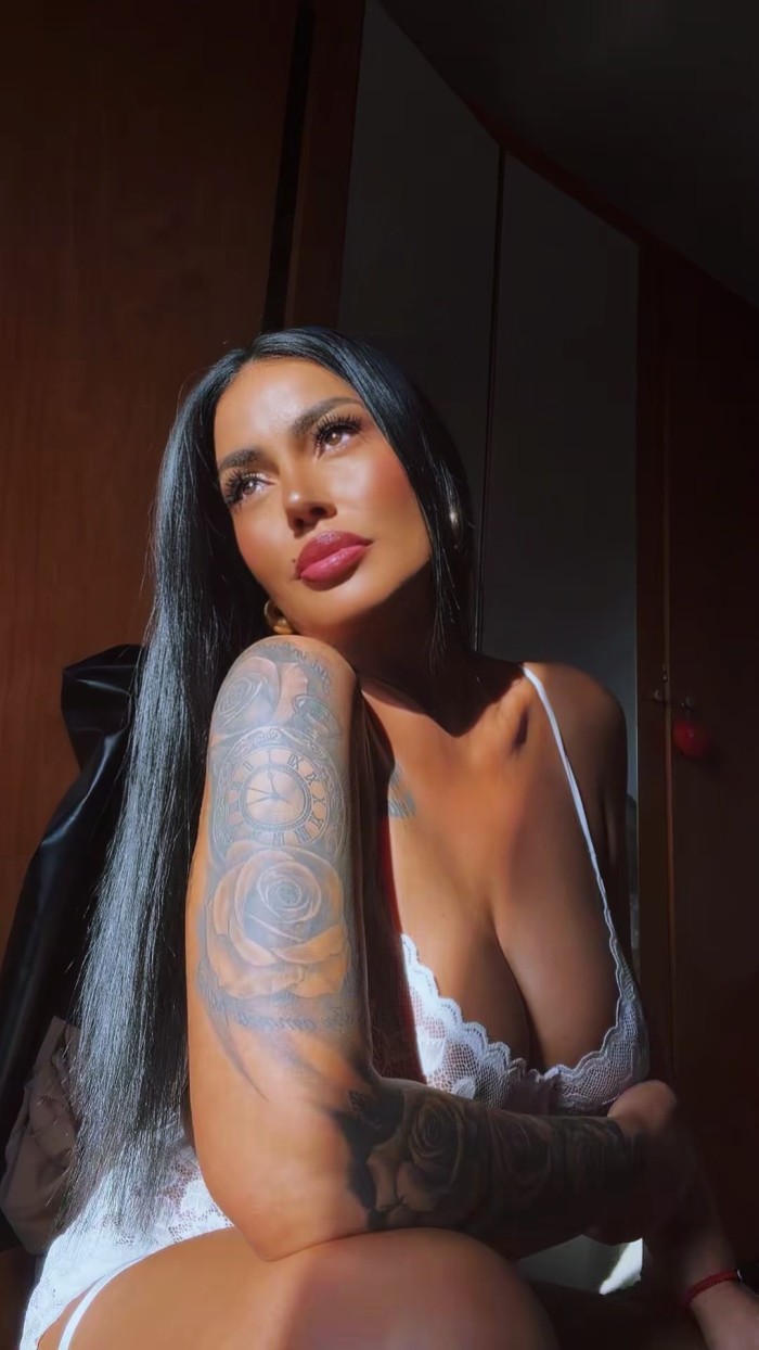 Auténtica garganta profunda !!! Particular !!! Morenaza Exótica !!!