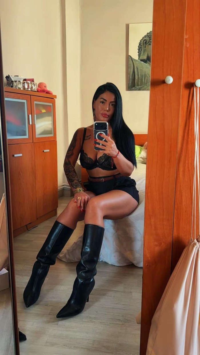 Auténtica garganta profunda !!! Particular !!! Morenaza Exótica !!!