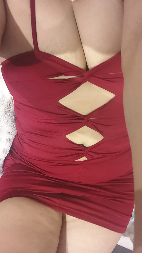 Zully madurita paraguaya fiestera por el corte ingles