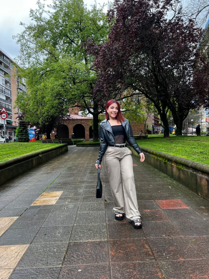 SOY CHENOA, COLOMBIANA QUE DESPIERTA TUS DESEOS