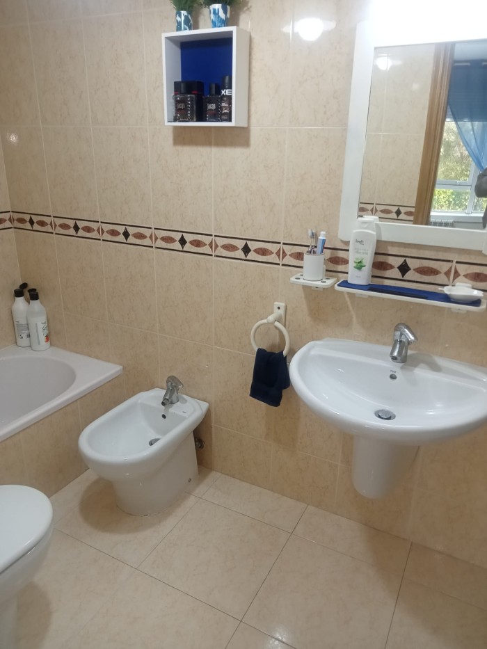 HABITACIÓNES EN SADA ( GALICIA).BUENA ZONA APARCAR