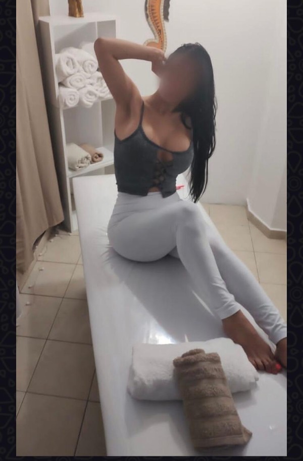 Sensual dulce sensual simpática hablame por wasap