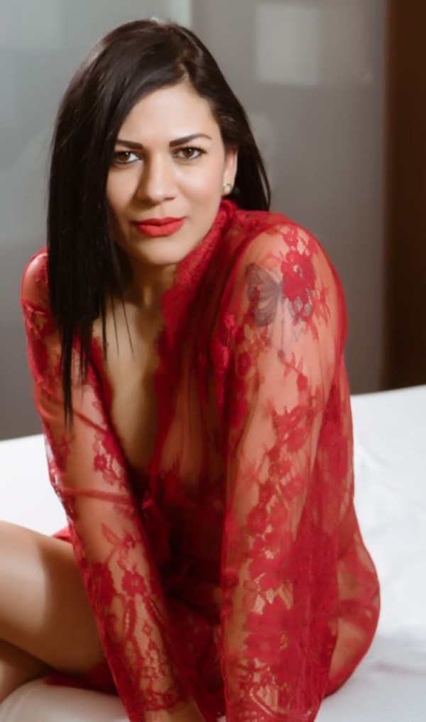 NOVEDAD LETICIA MUY HERMOSA Y CARISMÁTICA TE ESPERO INDEPENDIENTE