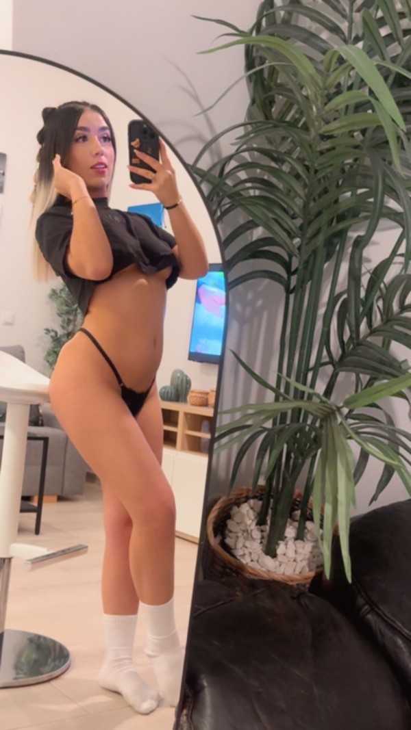 Megan Hermosaaaaaa latina recién llegada