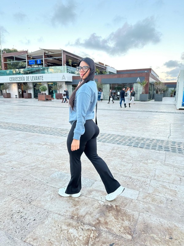 DISCRETA Y ATREVIDA EN MI APARTAMENTO PRIVADO POR ÚBEDA