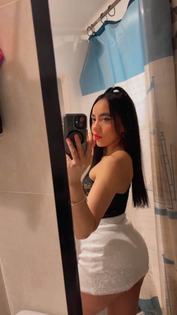 UNA BELLEZA, JOVENCITA IMPACTANTE EN VINAROS