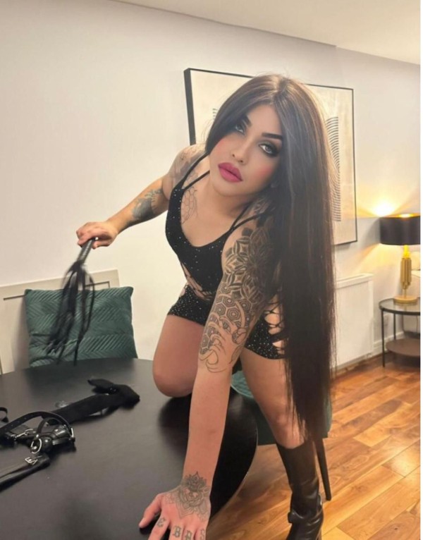 DOMINATRIX FIESTERA, 23 CM LLENOS DE LECHE ESPERANDO PPR TI!