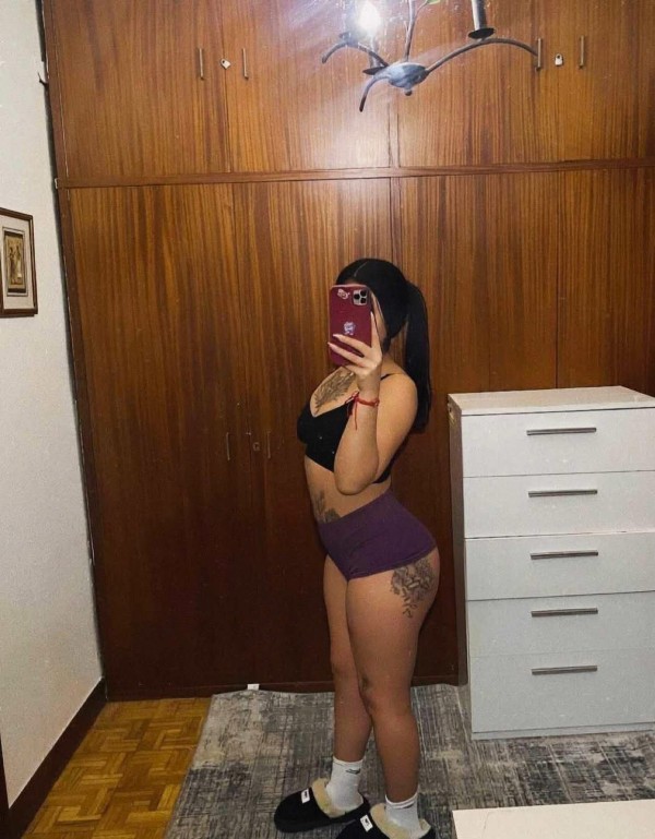 JOVENCITA FIESTERA MANEJABLE