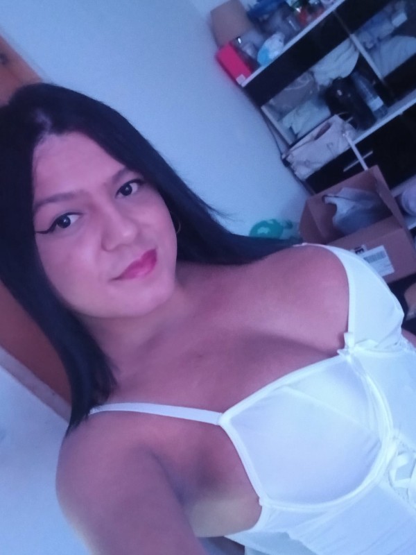 JOVENCITA GUAPETONA TETONA , FIESTERA 24 HORAS EN ALZIRA