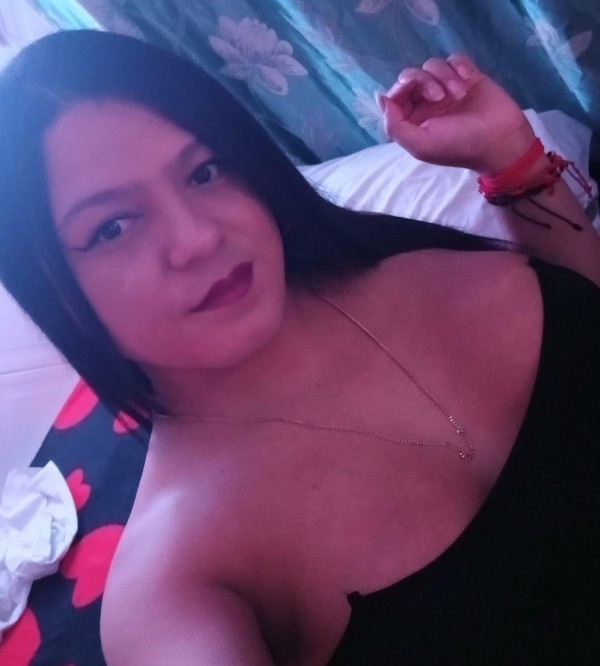 Latina jovencita 24Hrs por unos días en Alzira