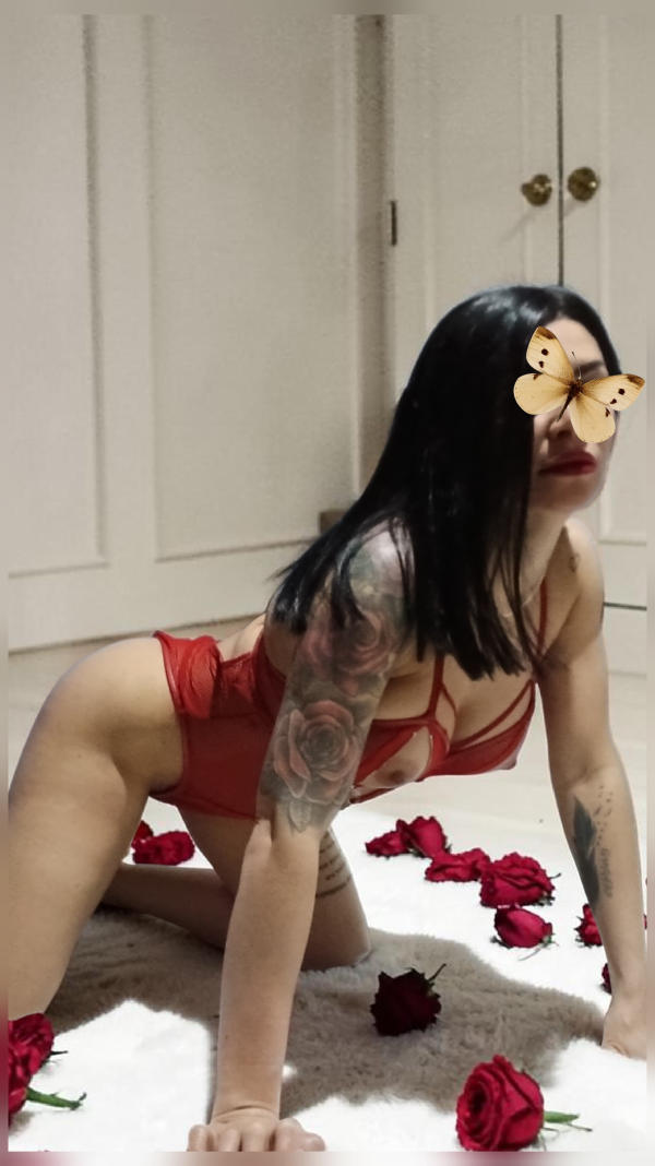 Elena  Juguetona
