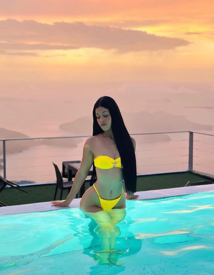 Colombiana muy cachonda y explosiva