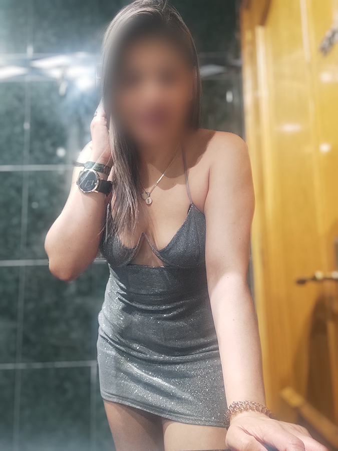NOVEDAD ESTRELLA DULCE Y HERMOSA LATINA RECIEN LLEGADA
