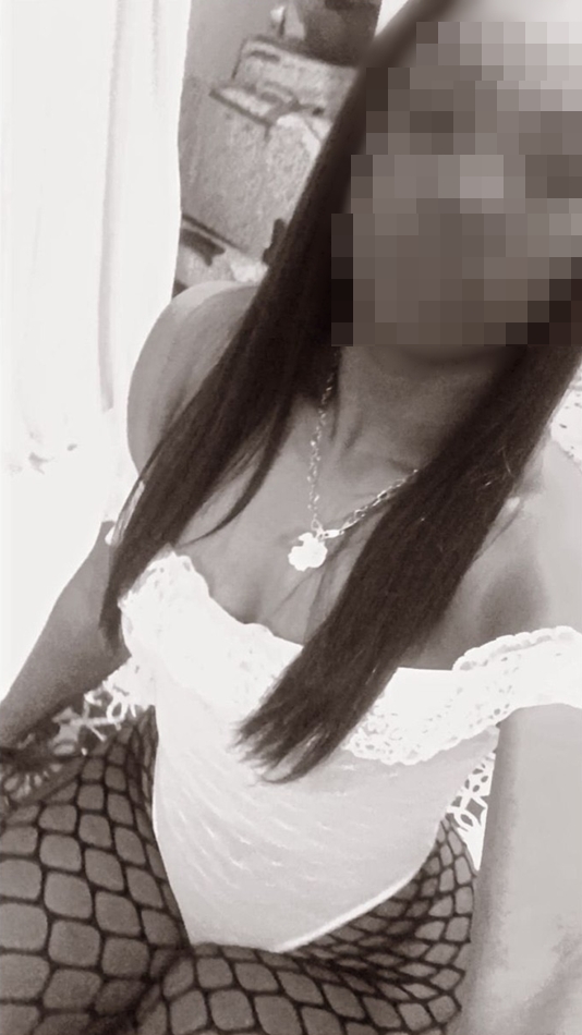 SHAYRA ELEGANTE SENSUAL UNA FANTASIA HECHA REALIDAD BARRIADA DE VILLEGAS