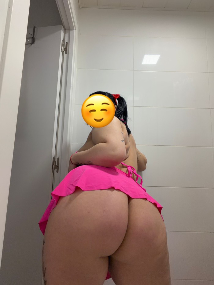 Jovencita fiestera , sexo sin condon en Usera
