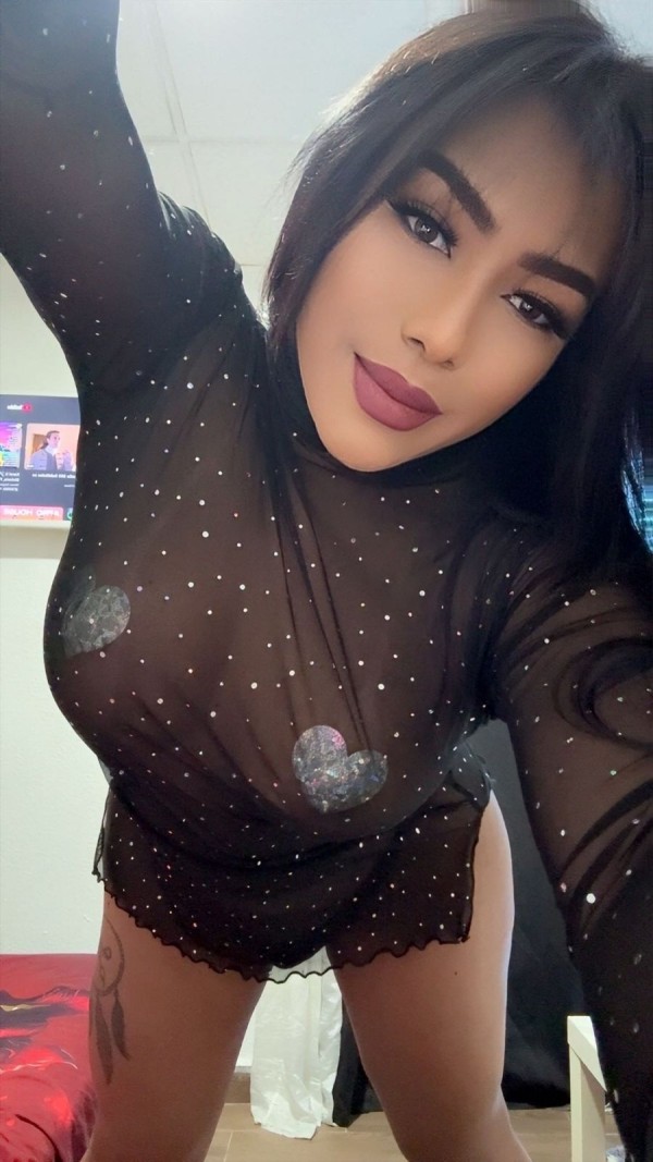 MICHELLE EXUBERANTE PLACER Y PASION – 613138495