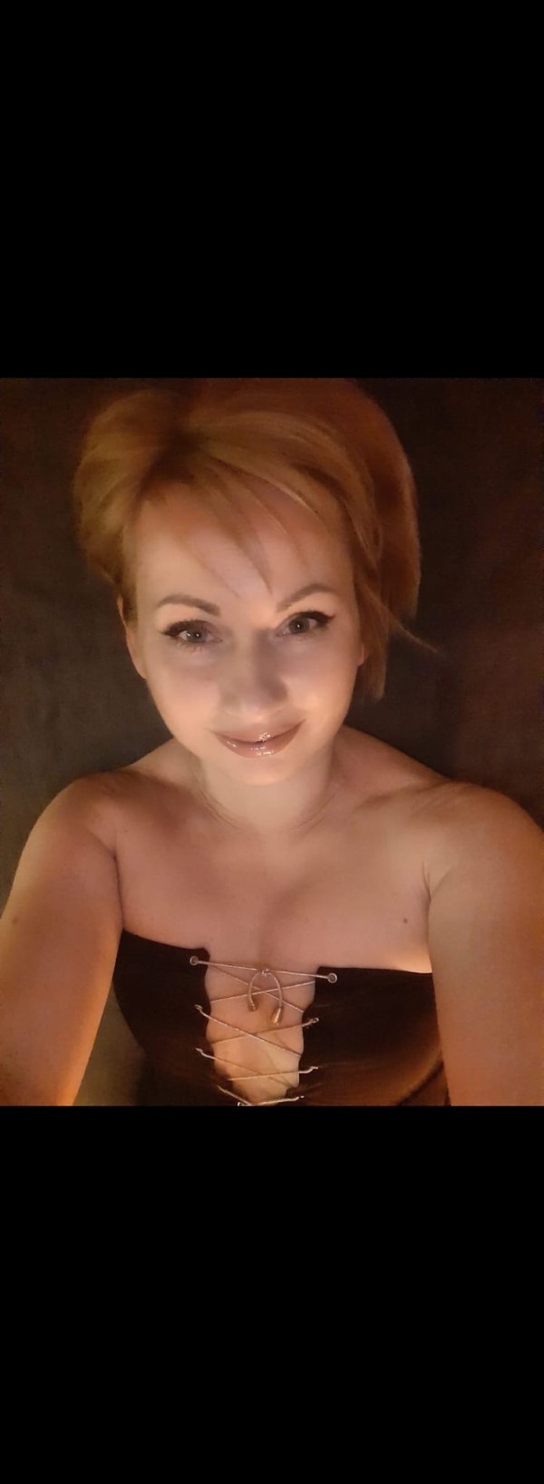 ANASTASIA, BELLEZA EXÓTICA TRATO DE NOVIOS