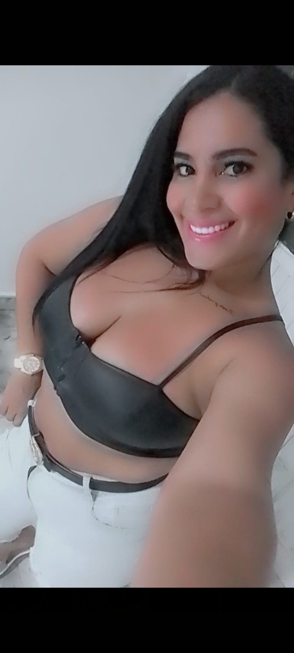 nicol nueva en manresa muy implicada y morbosa