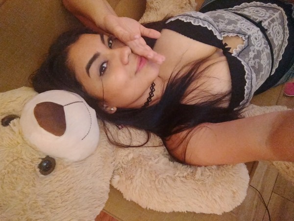 SERE TU NOVIA POR UNA NOCHE JOVENCITA CARIÑOSA