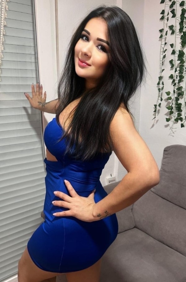 La chica más juguetona de tu ciudad