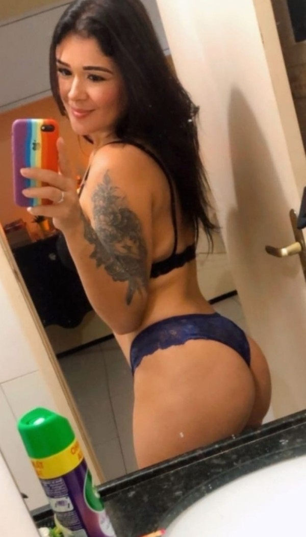 La chica más juguetona de tu ciudad