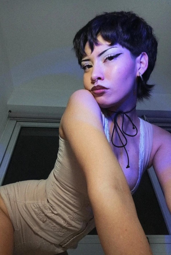 Soy exigente y dominante, me encanta follarte, o prefieres follarme?mojadit