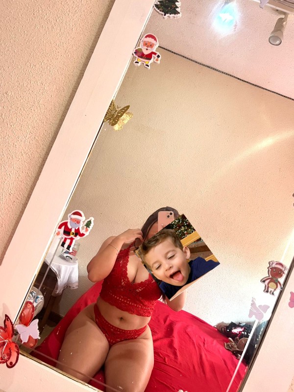 Chica scort latina