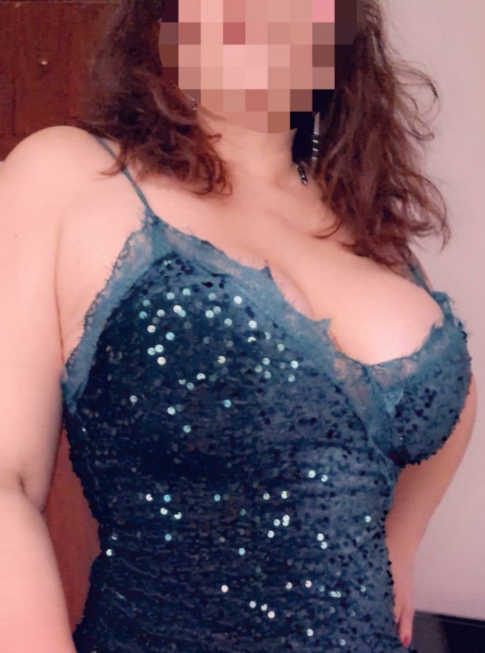 Laura últimos días en Toledo cariñosa fiestera