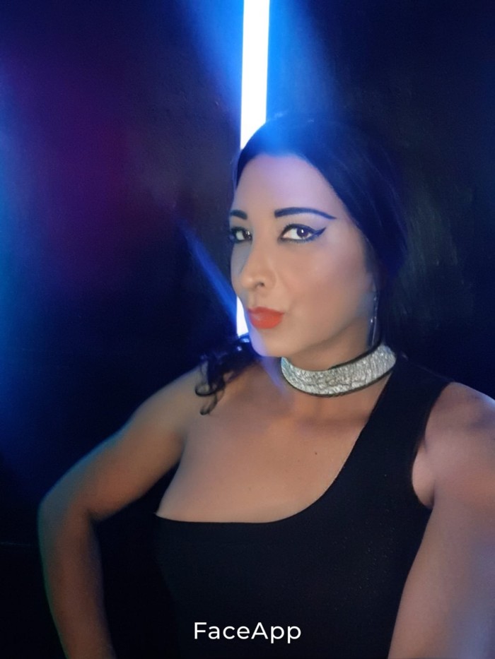 TRANS CACHONDA CON GANAS DE POLLA LOS CRISTIANOS