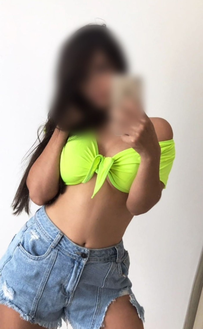 UNA FIESTERA MUY CALIENTE