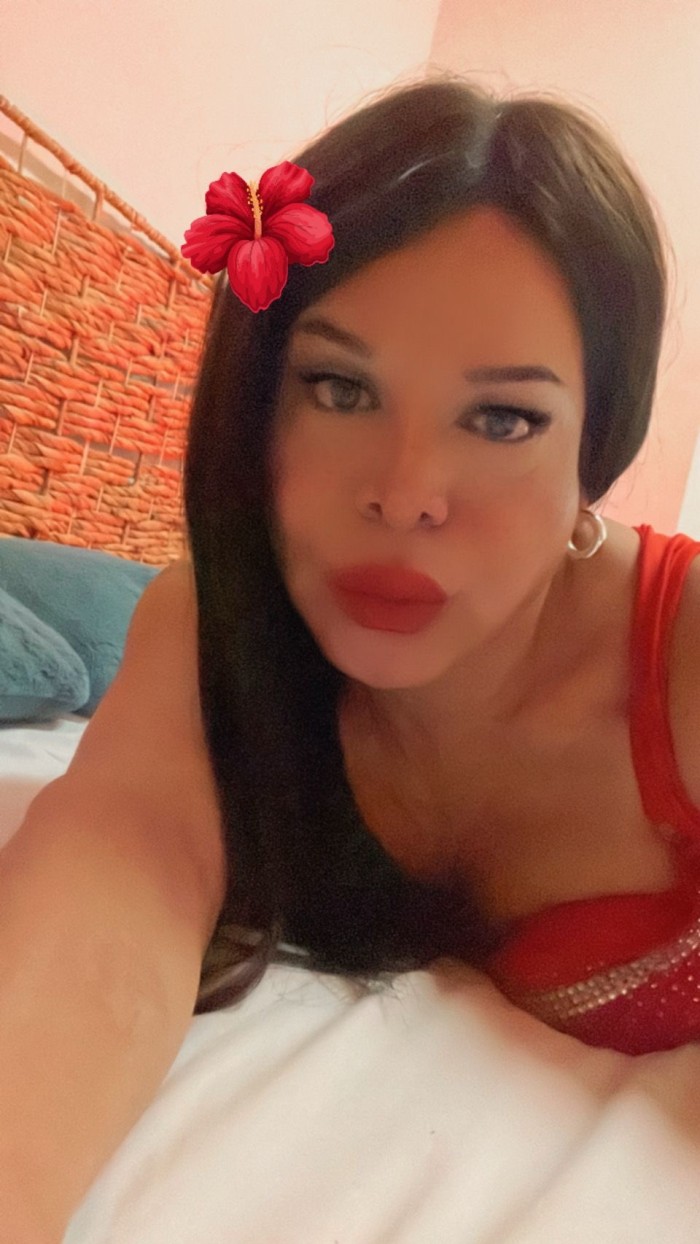 Lucia hot