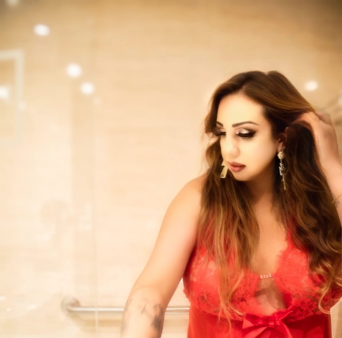 Tu diosa ama