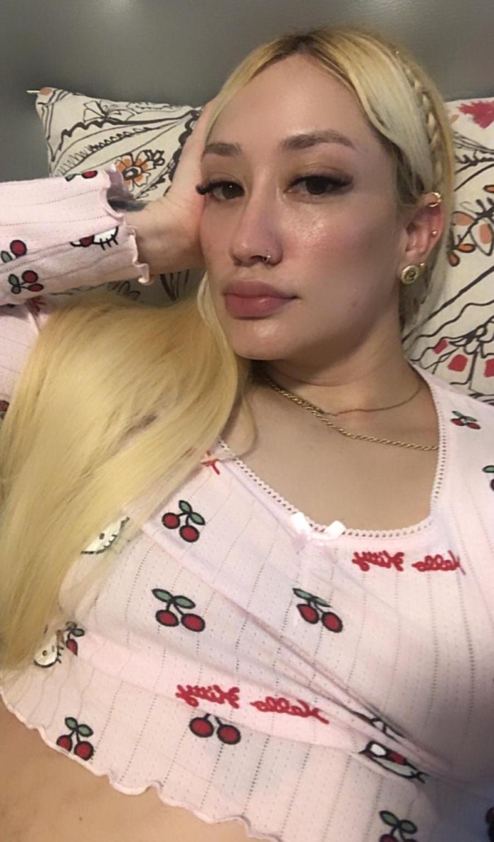 VEN  TE COMO LA POLLA  ENTERA