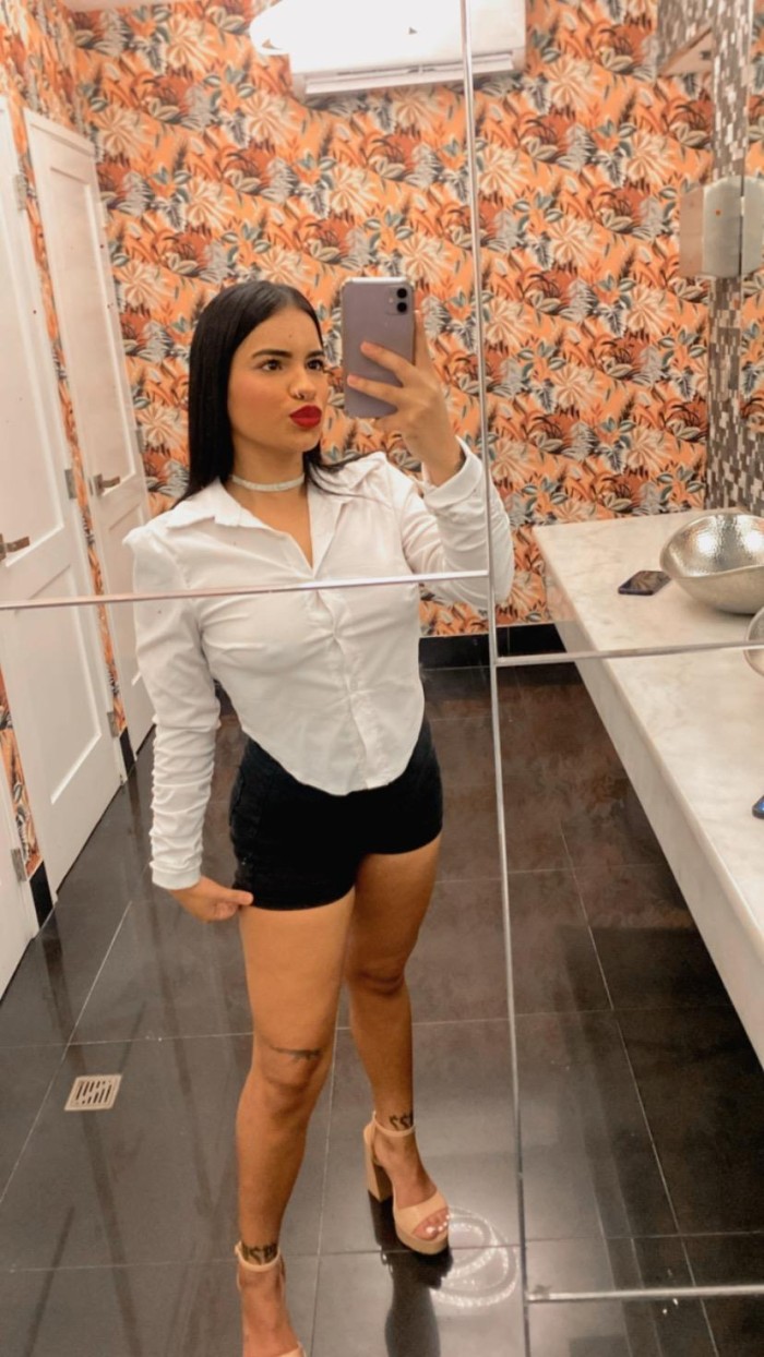QUIERO FIESTA Y PLACER EN MAALAGA! ME LO DAS?