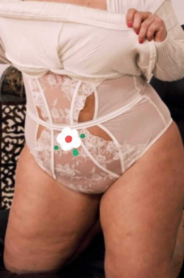 DANIELA LA MÉXICANA MASAJISTA 24H HOZNAYO ENTRAMBA