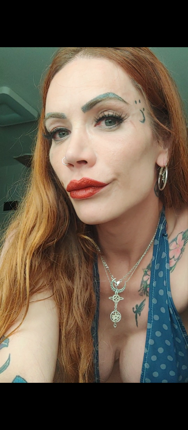 Top trany Carolina,exotica Española ,tu brujita de fuego