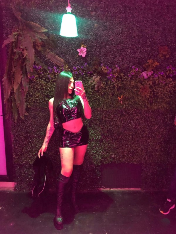 CAMILA AGUANTADORA SEXY CHUPONA GARGANTA PROFUNDA TRAGONA EXPERTA 24HORAS