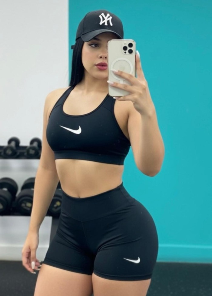 TENTACIÓN ARDIENTE CON MUCHA PASIÓN