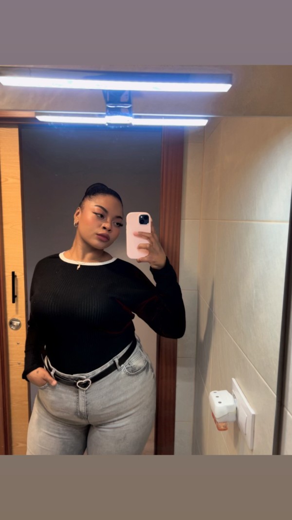 A LA ORDEN PAL DESORDEN!! Mulata voluptuosa pocos días en Ibiza