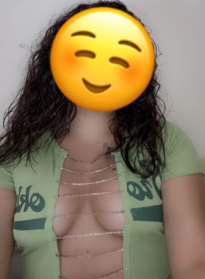 Sexy Latina ven que te la chupo rico