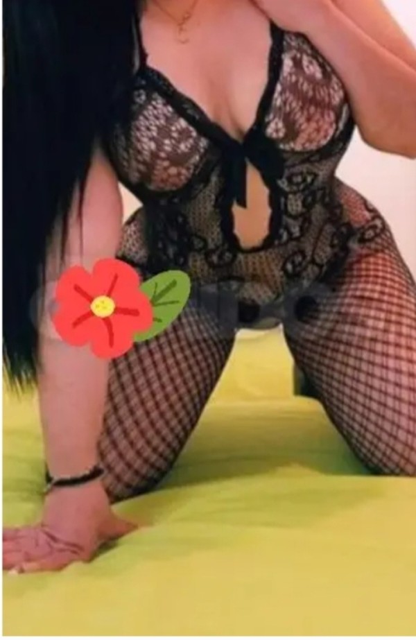 NOVEDAD NICOLE FIESTERA MORBOSA CACHONDA DISCRETA EN TOMELLOSO