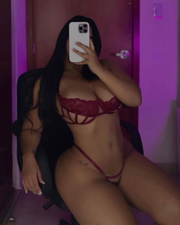 Latina por pocos días fotos reales