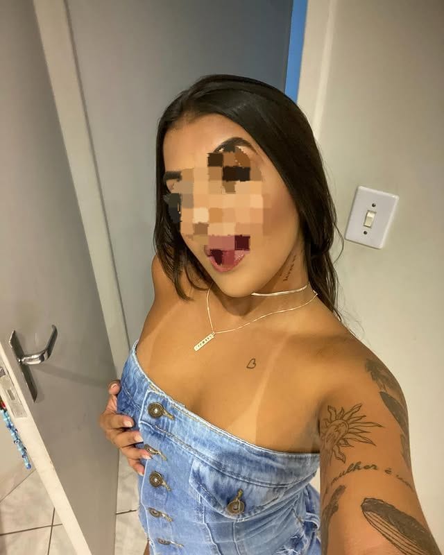 Joven, Atrevida y Muy Adictiva
