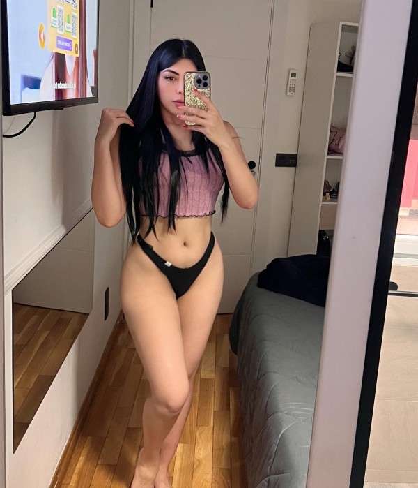 Apasionada y amante al buen sexo latina complaciente