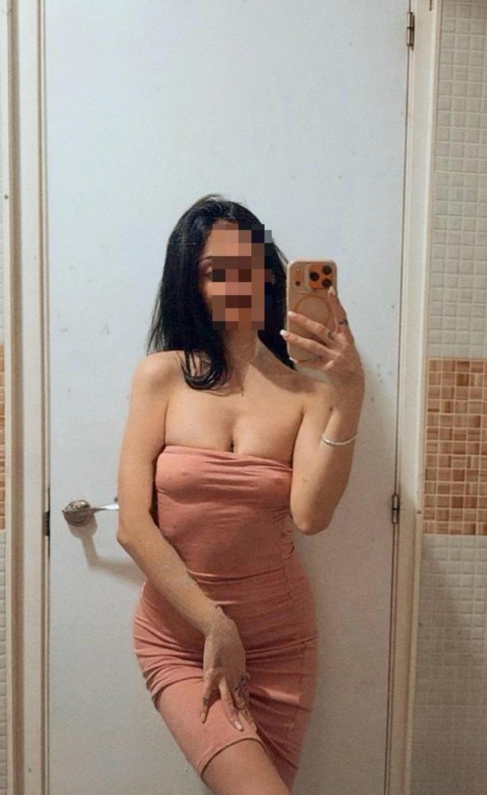 SOY ALBA, ESPAÑOLA DISCRETA Y ATREVIDA