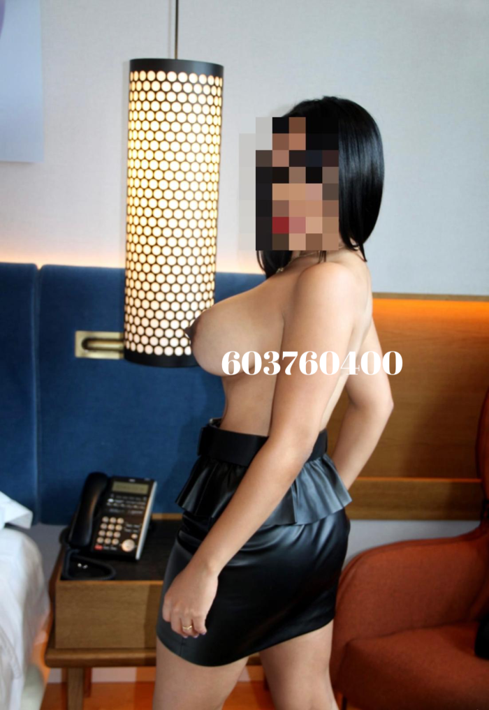 NUEVA TENTACIÓN ERÓTICA —- TETAZAS DE ESCÁNDALO —- MONZON, FIESTERA