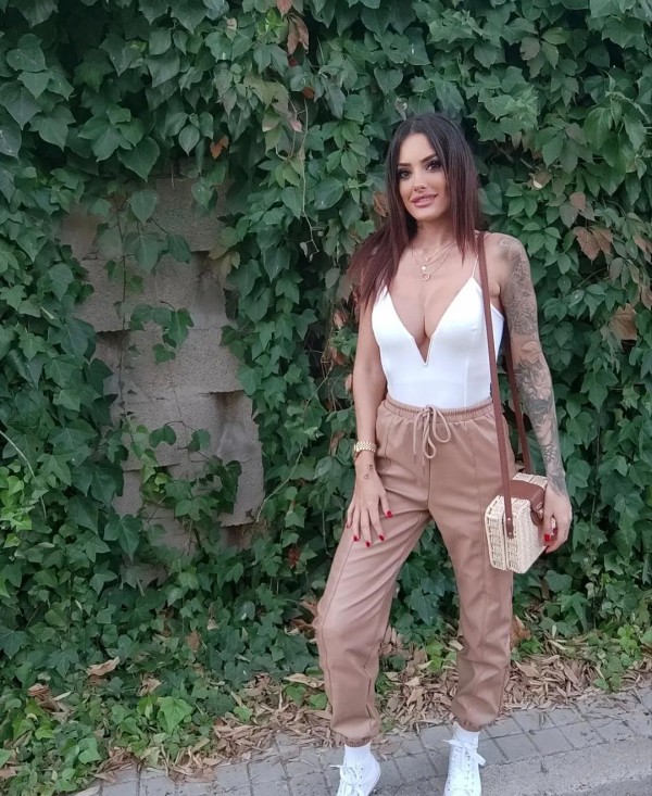 PAULA MODELO REAL 24HRS